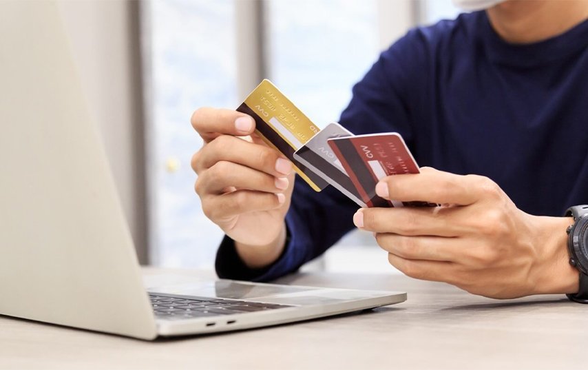 How to Avoid Bank Fees While Traveling