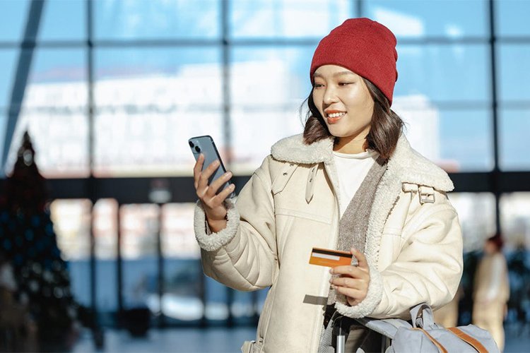 How to Avoid Bank Fees While Traveling