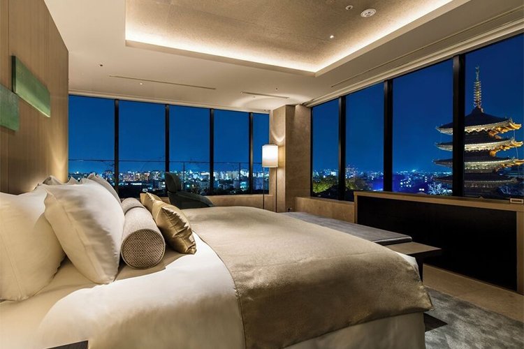 My First “Salvaged Stay” Hotel — Worth It or Just Aesthetic?