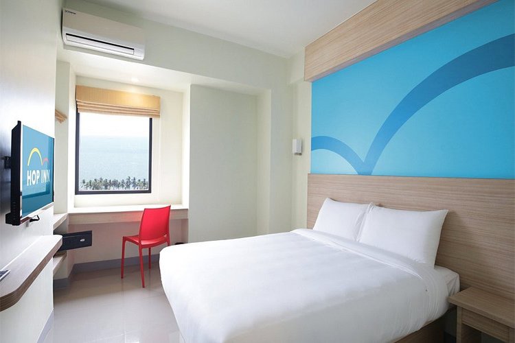 The “Hotel Hop” Strategy That Made One City Feel Like Three Trips