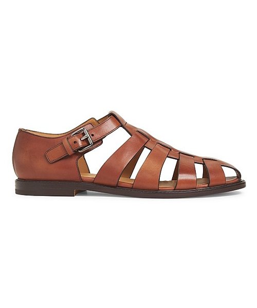 3) Fisherman sandals