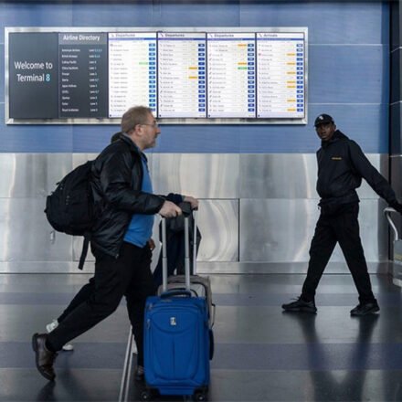 The 15-Minute “Arrival Walk” That Makes Any New City Feel Familiar The 15-Minute “Arrival Walk” That Makes Any New City Feel Familiar