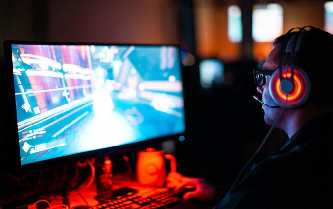 The Re-Peek Habit That Kept Getting Me Killed (Even When I Was “Winning” the Fight)